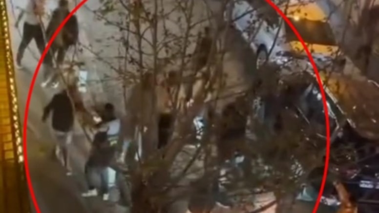 Mardin'de tekmeli, yumruklu kavga!