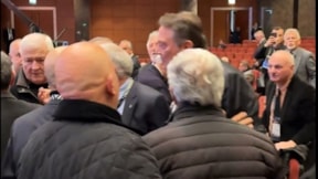 Beşiktaş Divan Kurulu'nda gerginlik! Terbiyesiz adam!