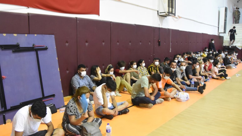 İçişleri Bakanlığı açıkladı: Türkiye'ye en fazla düzensiz göçmen yollayan ülke belli oldu