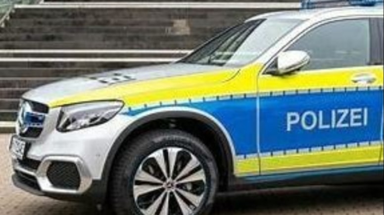 Süpermarket önünde bıçaklı saldırı: Yaralılar var!