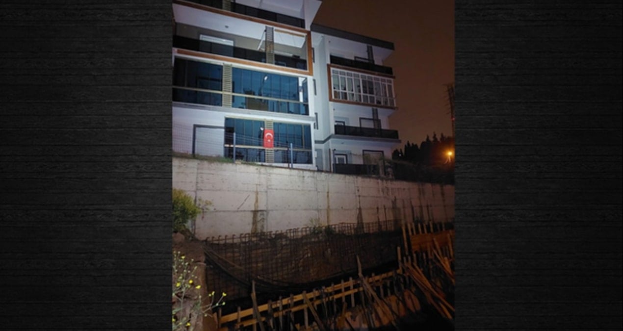 Çökme tehlikesi bulunan 4 katlı apartman boşaltıldı thumbnail