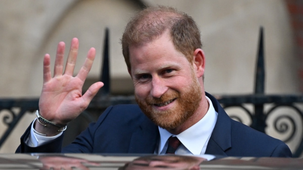 'Yaşayan Nostradamus' kraliyet ailesiyle ilgili sarsıcı kehanetini açıkladı: Geri dönecek