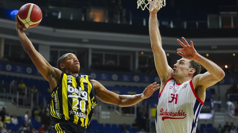 Fenerbahçe Beko, Bahçeşehir Koleji'ni farklı yendi