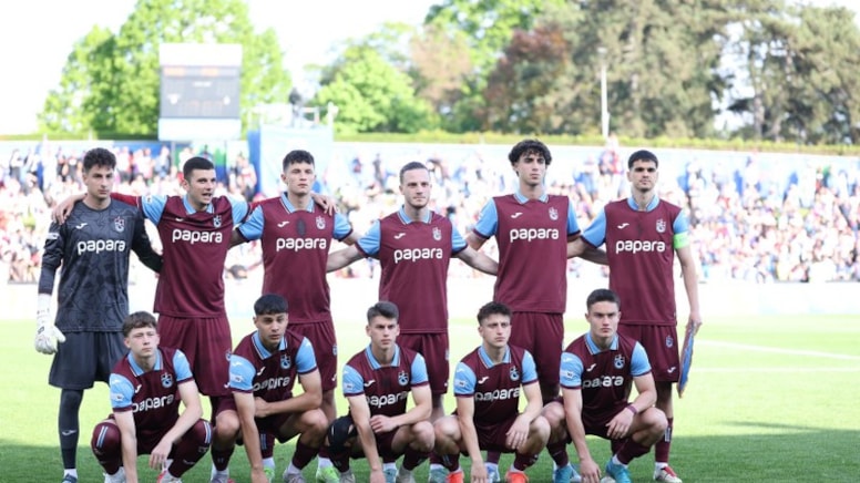 Teşekkürler Trabzonspor U19... Finalde Barcelona'ya kaybettik