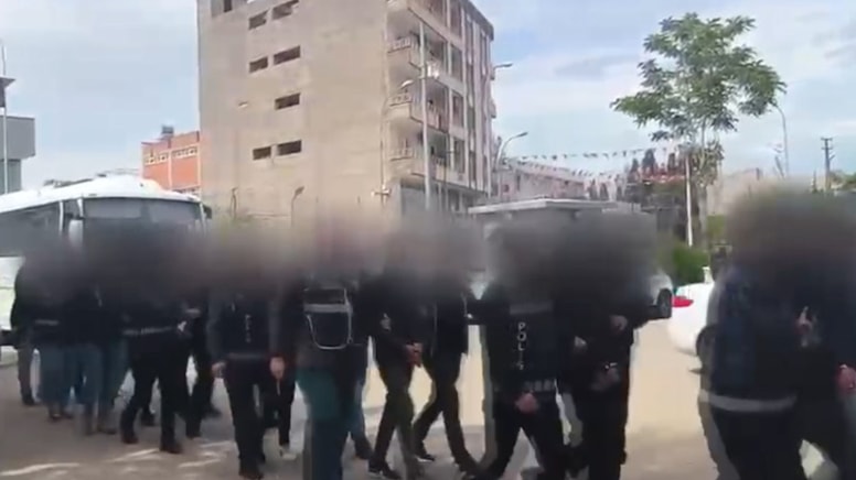 Şanlıurfa’da 3 ilçede göçmen kaçakçılığı operasyonu
