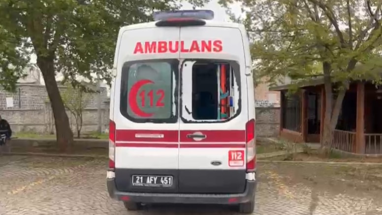 Diyarbakır’da 76’ncı kez ambulansa saldırdı, gözaltına alındı