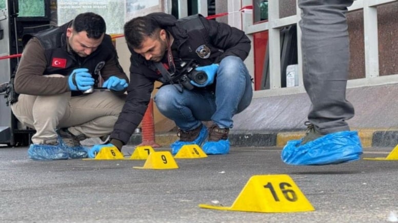 Gaziantep Havalimanı'nda arbede; 1'i polis, 2 yaralı