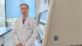 Anne karnında gizlice bebeklerin genetiğini değiştiren doktor, laboratuvara dönmek istiyor