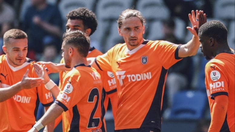 3 kırmızı kartlı maç Başakşehir'in