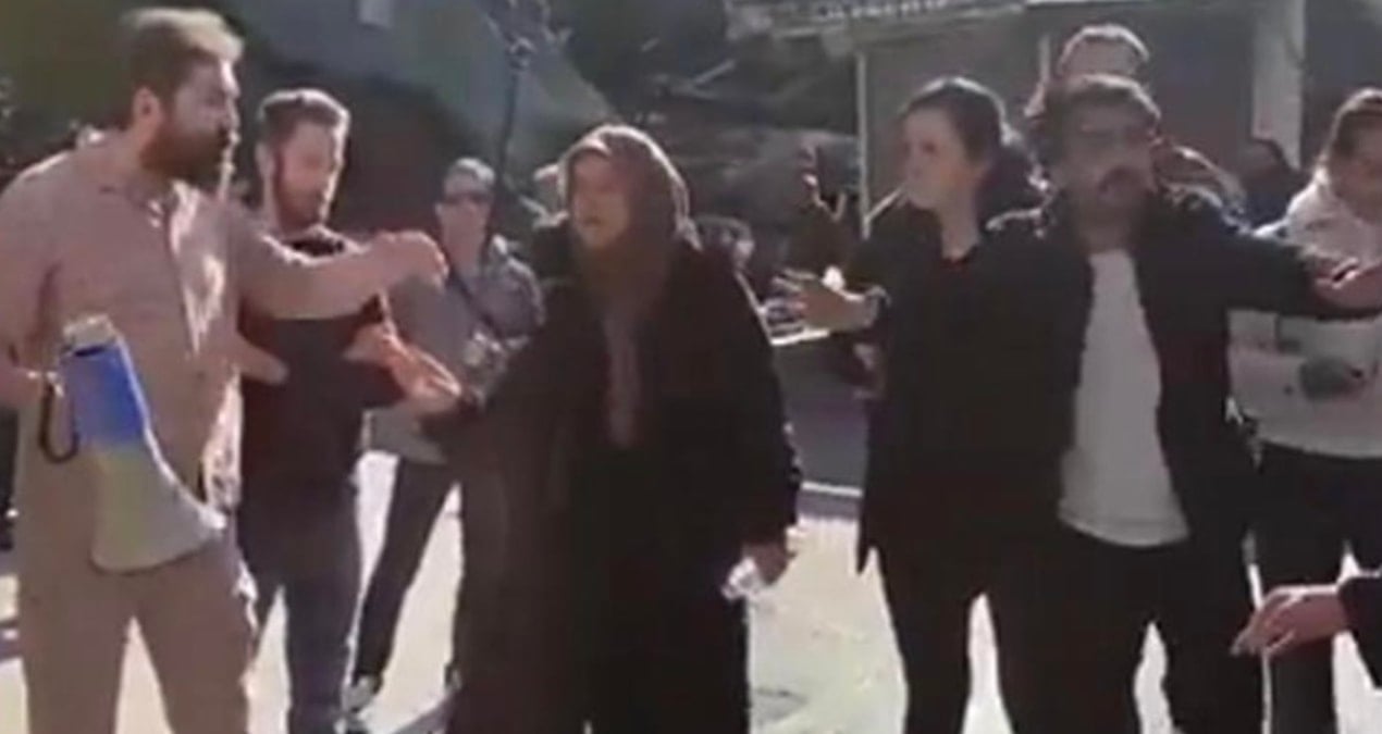 Eylem yapan öğretmenlere polisin kullandığı sözler tepki topladı thumbnail