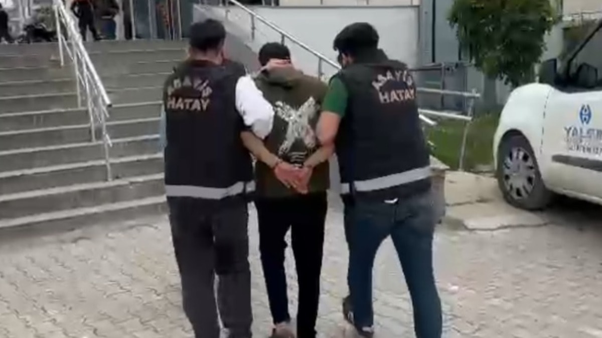 Annesini 'içindeki şeytanı çıkarmak için' boğarak öldürdü!