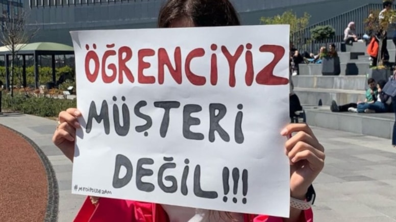 Fahrettin Koca'nın üniversitesinde yaptığı zam öğrencileri ayaklandırdı