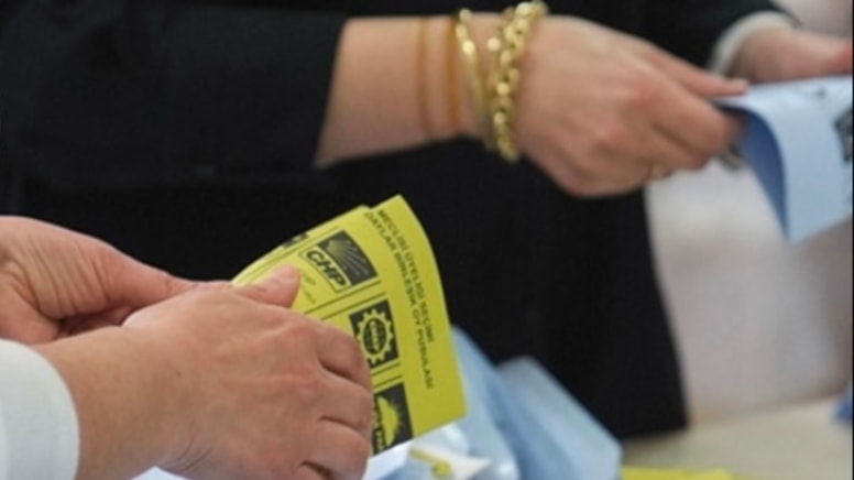 Özgür Özel masasındaki 5 anketin ortalamasını ilk kez açıkladı