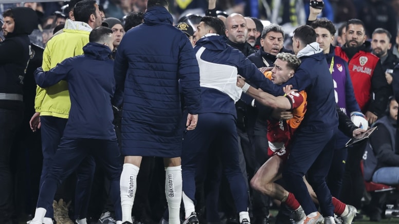 Olaylı derbinin disiplin sevkleri açıklandı