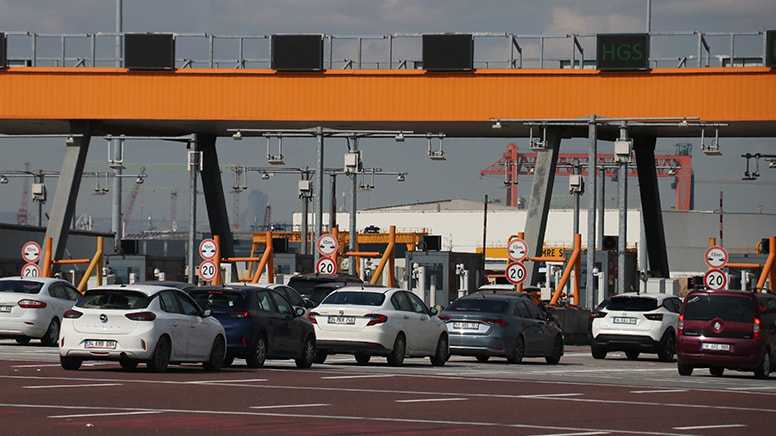 İstanbul-İzmir Otoyolu'nda bayram tatili dönüş hareketliliği başladı