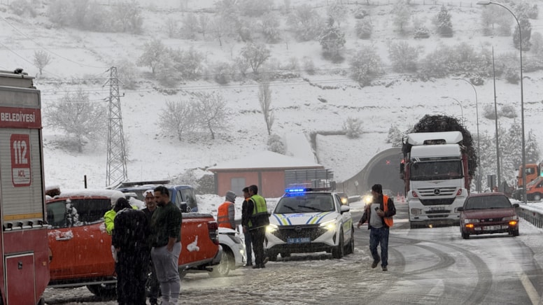 Kahramanmaraş'ta karlı yolda kaza: 1 ölü