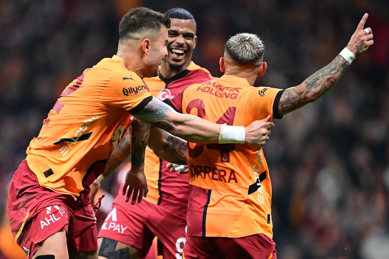Galatasaray 8 puan farka kilitlendi! İşte beklenen 11'ler...