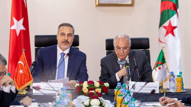 Fidan, Cezayir'de mevkidaşıyla görüştü