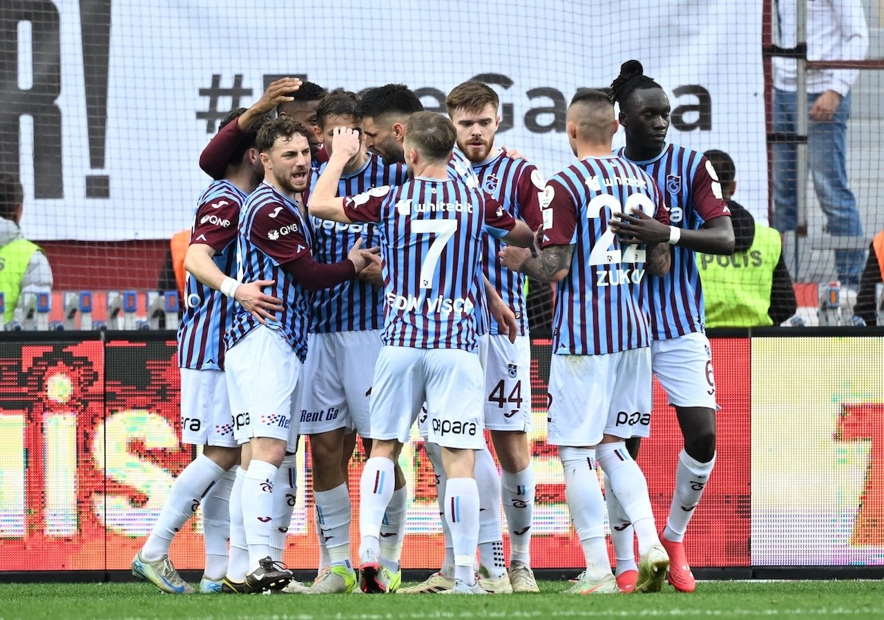 Trabzonspor 117 hafta sonra ilk peşinde