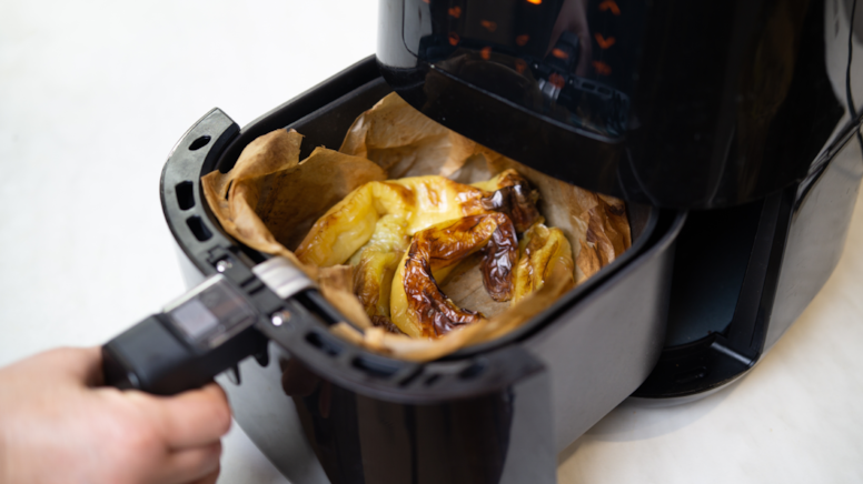 Airfryer'in gizli özelliğini öğrenen mutfağa koşuyor