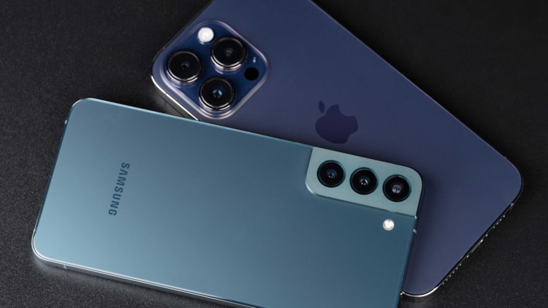 Çin-ABD krizi ilk olarak iPhone ve Samsung zammı olarak dönecek: Maliyetler öyle bir artacak ki!