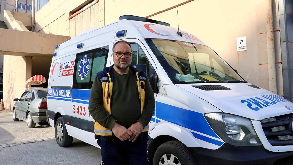 Ambulansa ateş eden zanlı