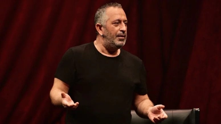 Cem Yılmaz da göç etti: 'Her şey çok güzel olacak'