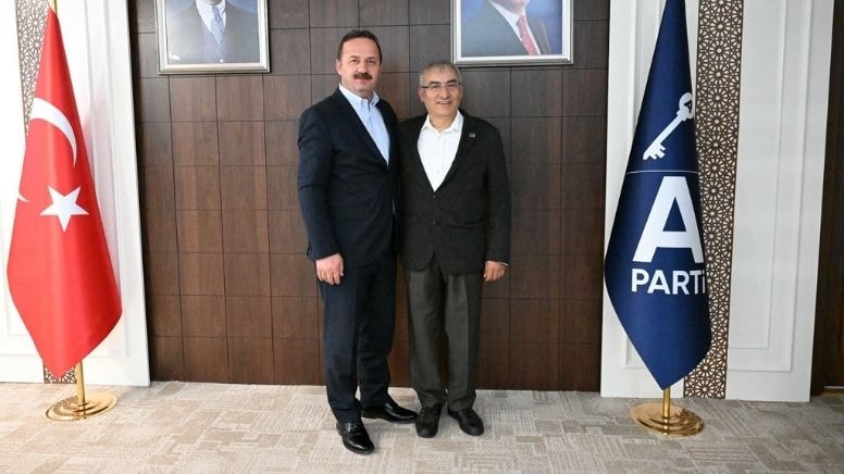 İYİ Partili eski vekil A Parti'ye katıldı