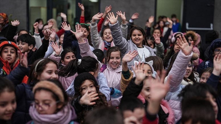 Ara tatil bitti: Ders zili yarın çalacak