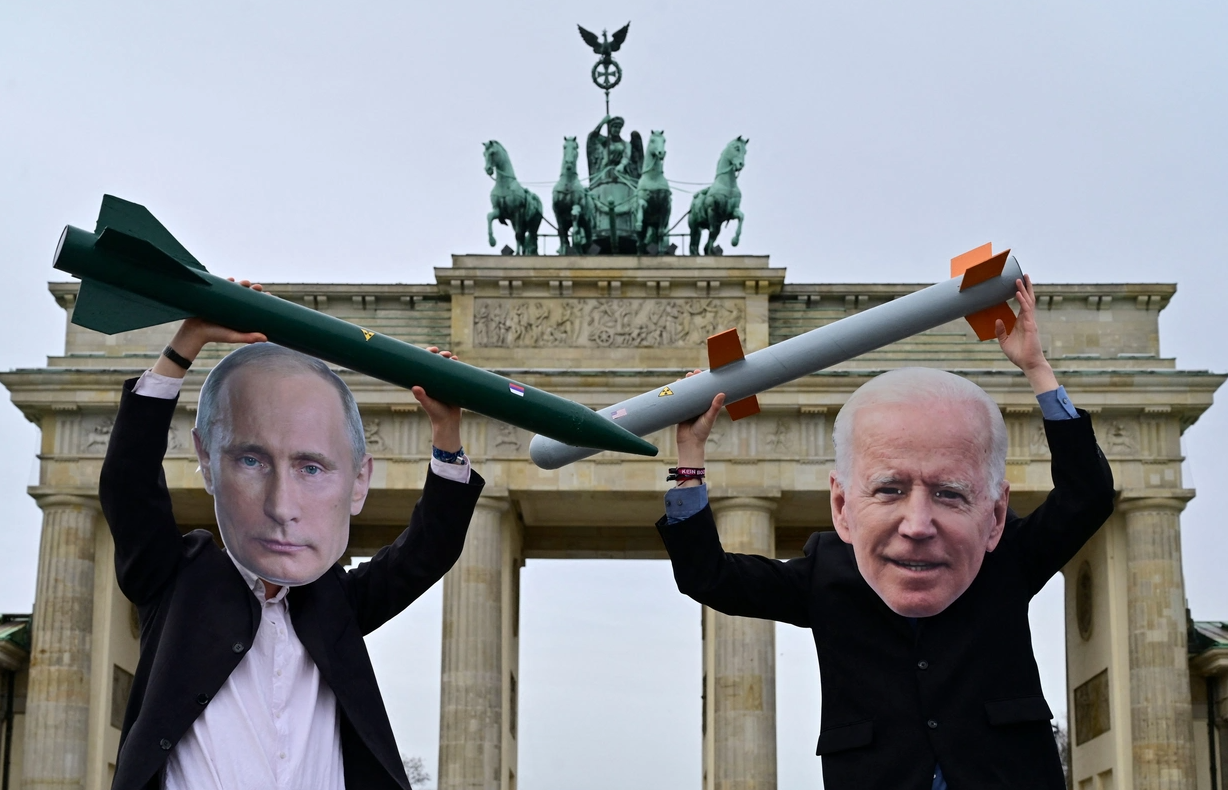 ‘Avrupa'nın Kendi Nükleer Silahlarına İhtiyacı Var’