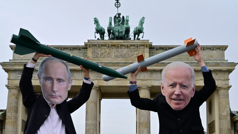 ‘Avrupa'nın Kendi Nükleer Silahlarına İhtiyacı Var’