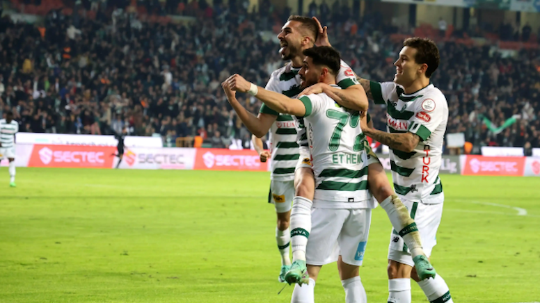 FIFA duyurdu... Süper Lig ekibine 3 dönem transfer yasağı!