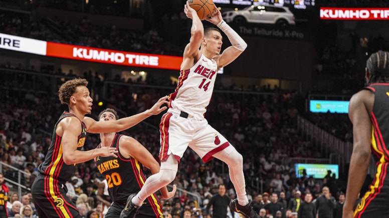Heat'ten tarihi zafer! Play-off'a kaldı