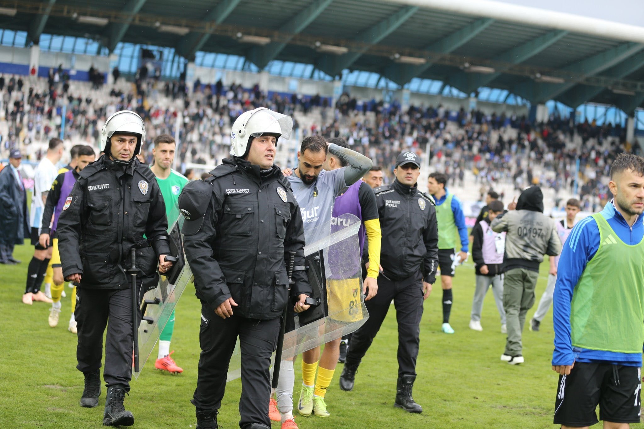PFDK'dan Erzurumspor'a ceza yağdı! 30 sayfalık savunma...