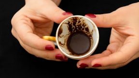 Kahve falını yapay zekaya sordu evliliği bitti