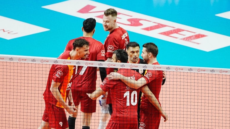 Galatasaray derbide Fenerbahçe'yi yendi, finale yükseldi