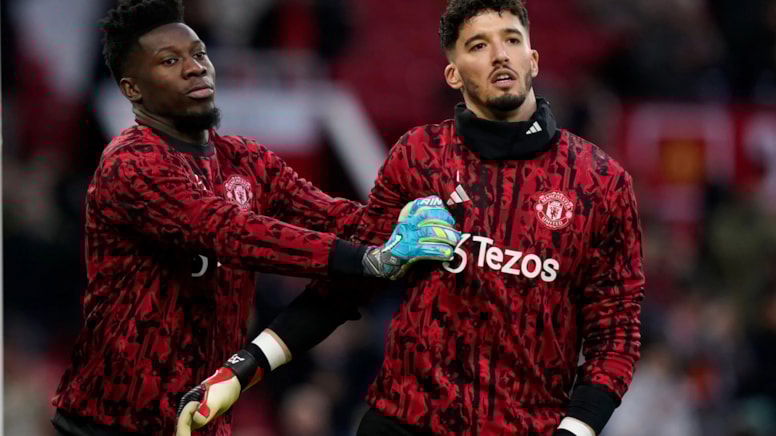 Altay Bayındır Premier Lig'deki ilk maçına çıkıyor