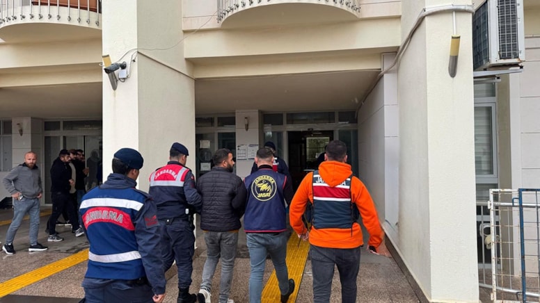 25 yıl hapis cezası ile sokaklarda gezen firari yakalandı