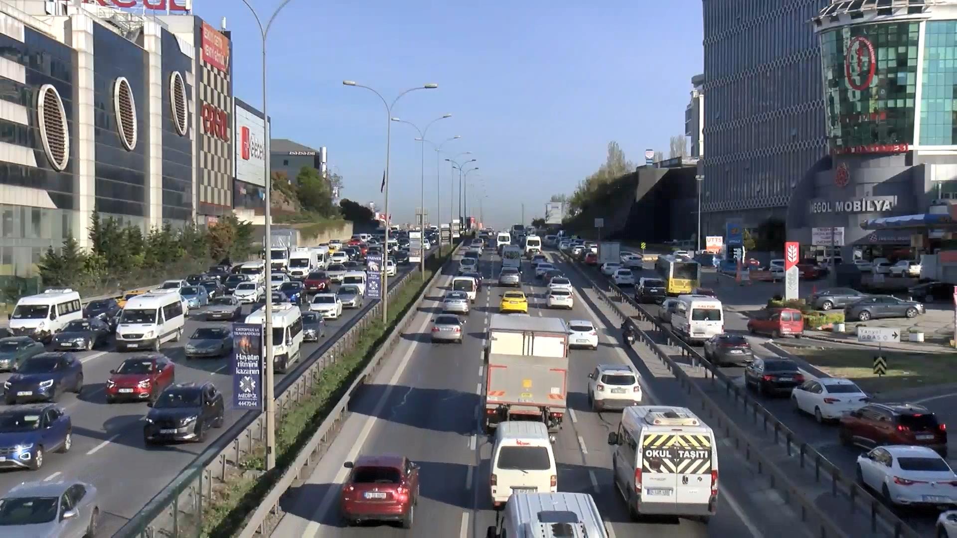 Mesai başladı ama İstanbul'un trafiği hala bitmedi!