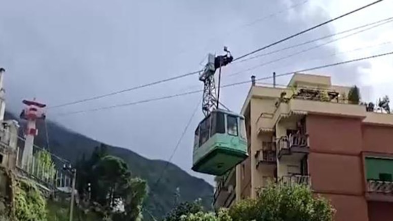 İtalya’da teleferik faciası: 4 ölü