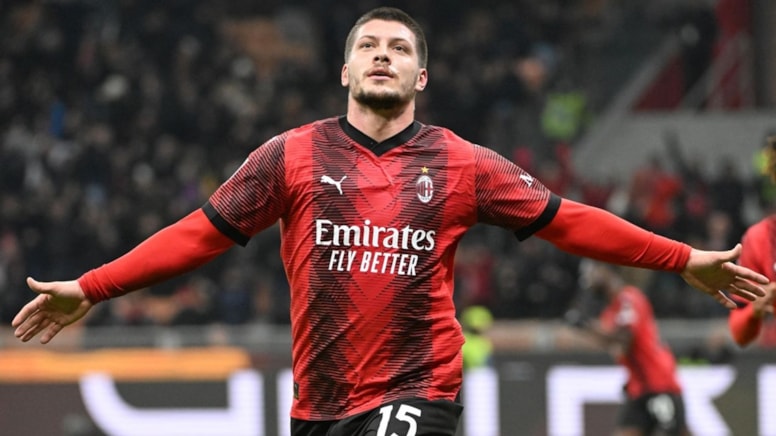 Jovic'in babası açıkladı! İki Süper Lig devi peşinde