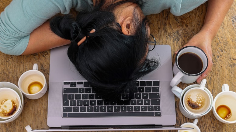 Gün içinde yorgunsanız 'kahve uykusunu' deneyin: Bilim destekliyor