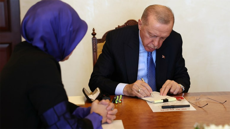 Erdoğan, Kızılay başkanıyla bir araya geldi