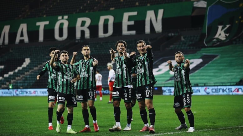 Kocaelispor 16 yıl sonra Süper Lig'de