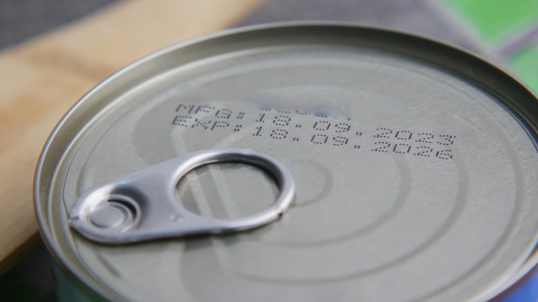 Son kullanma tarihine bakıp çöpe atmayın: Uzmanlara göre asıl tehlike buradaymış