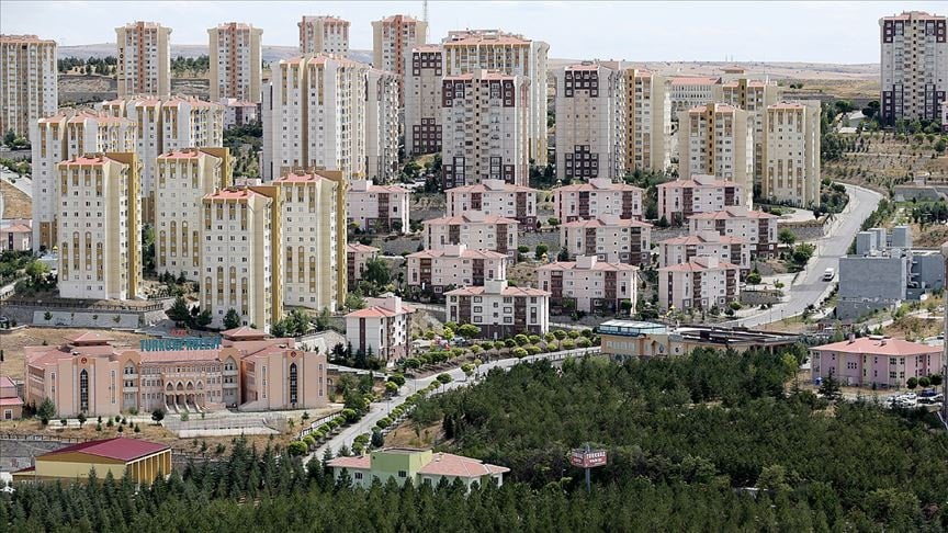 Konut Fiyat Endeksi nisanda aylık bazda yüzde 1,5 artarken yıllık yüzde 33'e yükseldi