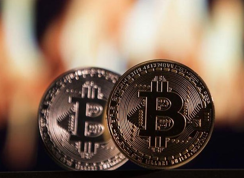 Kripto paralar tepetaklak! Bitcoin ve altcoinler sert düştü