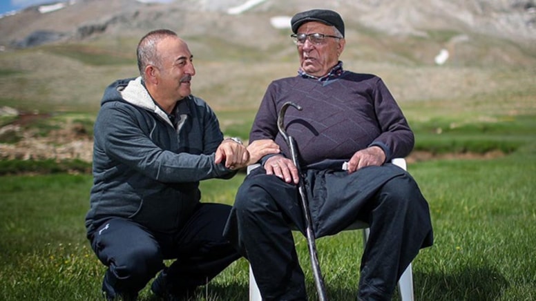 Eski Bakan Mevlut Çavuşoğlu'nun acı günü