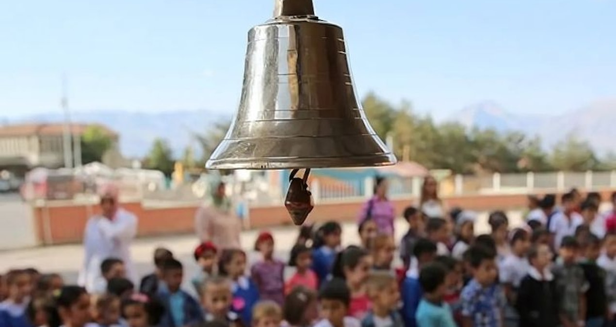 Şanlıurfa'nın Birecik ve Viranşehir ilçelerinde okullar 4 gün tatil edildi