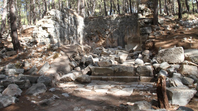 Kadyanda Antik Kenti acımasız sporunun merkezi çıktı